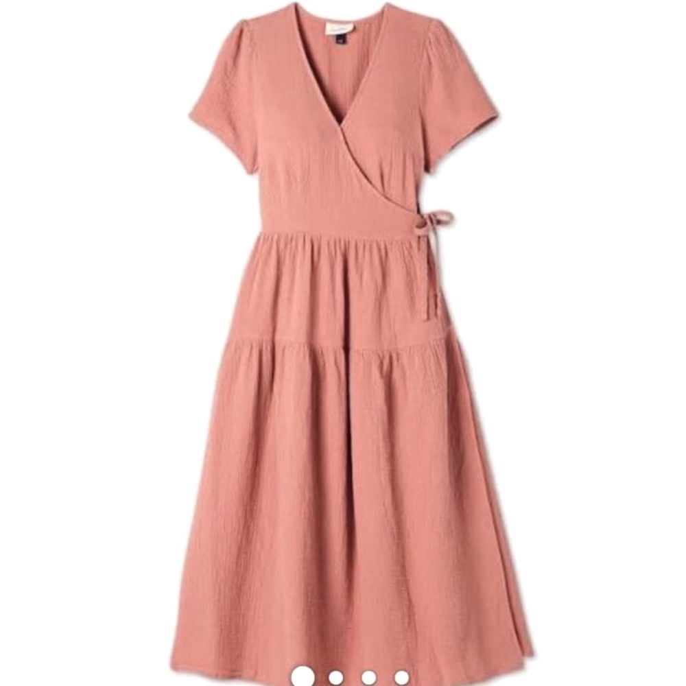 Universal Thread Woman NWOT Mauve Midi Wrapped Dress